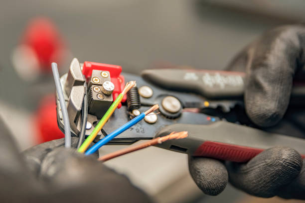 Best Circuit Breaker Repair  in Silver Lake, KS
